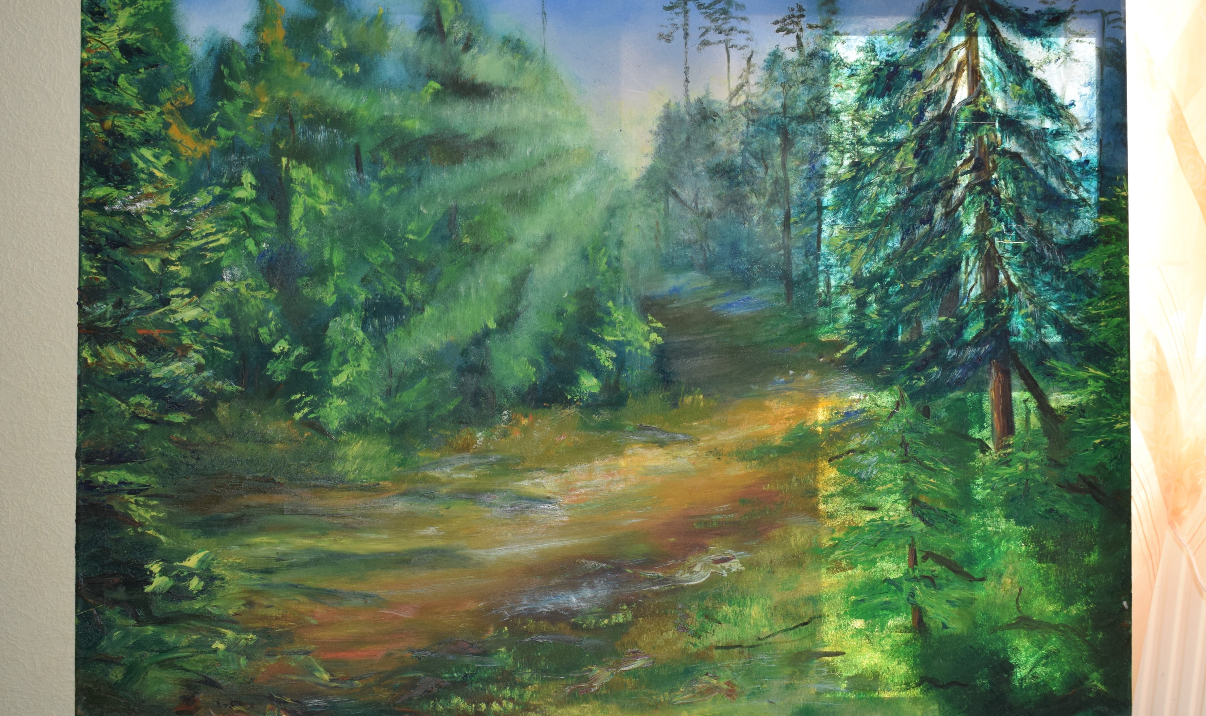 Приглашаем на выставку картин Елены Колесниковой “А лес так близко!”