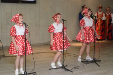 Jauniešu folkloras ansambļa “‘Kladec'” (Maskava, Krievija) galā koncerts ‘”Krievijas folkloras krāsas” 2019.g. 25.maijā 3